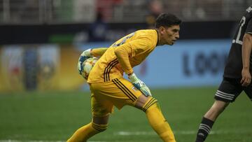 Esteban Andrada en un partido con su selección