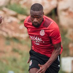 Míchel dispone de 18 jugadores profesionales ante el Amorebieta