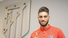 Carrasco firmó con el Atlético un contrato de cinco temporadas