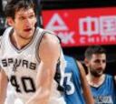 Ricky (14 asistencias) no puede con los Spurs... de Messina