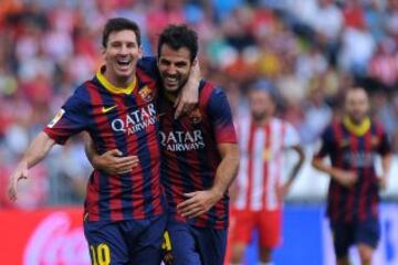 Alegria de Messi con Fábregas tras marcal el gol 0-1