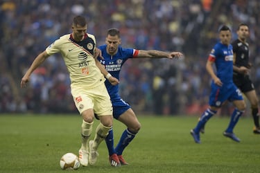 Fue considerado por la Liga MX como el mejor del torneo Apertura 2018 y aunque no se ha hablado de su posible salida, es un jugador con calidad para jugar en cualquier lugar del mundo.