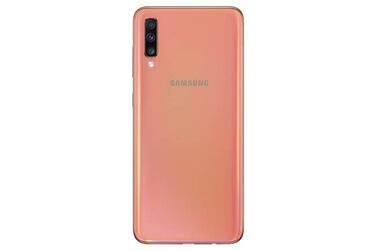Nuevo Samsung Galaxy A70: cámara triple, pantalla grande y enorme batería