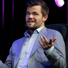 Carlsen sale a por el triplete