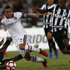 Colo Colo anota y sale vivo de Río en su debut ante Botafogo