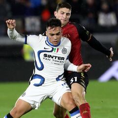 El Inter presiona a Milan y Nápoles