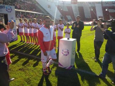 Rolfi Montenegro se despidió del fútbol contra Boca Juniors