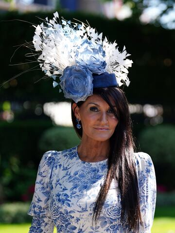 Esta semana se celebra en Ascot, al sur de Inglaterra, la tradicional y pintoresca carrera de caballos con la presencia de la realeza británica.