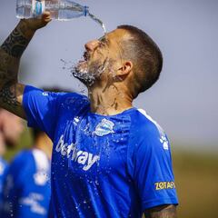 El Alavés de las dos caras se aferra a Mendizorroza