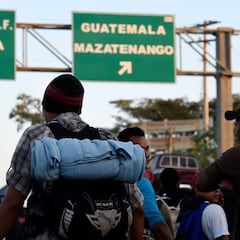 Caravana migrante continúa su camino rumbo a la CDMX