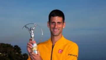 Novak Djokovic, con su Laureus.