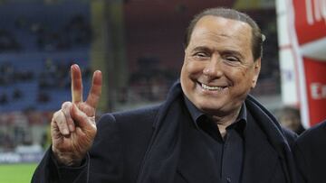 Berlusconi se compara con el mítico Santiago Bernabéu