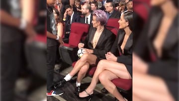A 2019 video has resurfaced of USWNT's Megan Rapinoe seemingly ignoring a fan while signing his soccer ball, leaving the internet in a rage.