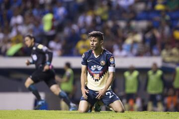 América ya está clasificado a la liguilla este torneo, pero esta semana dejó ver que su accionar todavía tiene varios puntos a mejorar. Perdió ante Puebla en calidad de visitante y cayó hasta el quinto puesto de la clasificación. El equipo de Miguel Herrera necesita reaccionar lo antes posible, pues sólo ha ganado uno de sus últimos cinco partidos dentro de la Liga MX. 