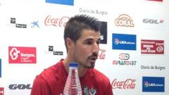 El jugador del Mirand&eacute;s &Aacute;lex Garc&iacute;a, en una rueda de prensa. 