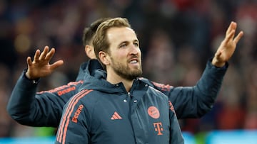 Soccer Football - Bundesliga - Bayern Munich v TSG 1899 Hoffenheim - Allianz Arena, Munich, Germany - February 8, 2026 Bayern Munich's Harry Kane celebrates after the match REUTERS/Heiko Becker DFL REGULATIONS PROHIBIT ANY USE OF PHOTOGRAPHS AS IMAGE SEQUENCES AND/OR QUASI-VIDEO.