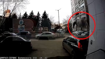 Una anciana rusa de 80 años se estampa desde un sexto piso y sale caminando: la imagen es tremenda