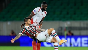 San Lorenzo busca central colombiano.