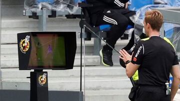 Pizarro Gómez fue el VAR en la derrota en el Camp Nou