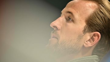 Bayern Munich's English striker #09 Harry Kane attends a press conference at Emirates Stadium in London on November 25, 2025, on the eve of their UEFA Champions League league phase football match against Arsenal. (Photo by Ben STANSALL / AFP)