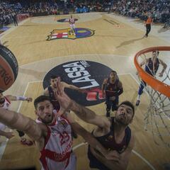 El Baskonia da un paso de gigante hacia los cuartos
