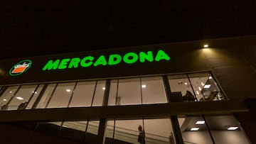 In Lisbon, Portugal, on January 25, 2025, a person enters a Mercadona store. Mercadona ranks as Spain's strongest brand with a ''AAA+'' rating and holds a global position of 25th in the Brand Finance Global 500 report, unveiled at Davos. With a 26.4% market share, it outpaces competitors, reflecting its leadership in the Spanish supermarket sector.(Photo by Luis Boza/NurPhoto via Getty Images)
