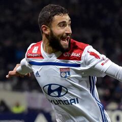 Nabil Fekir interesa a Valencia, Betis y Sevilla, según L' Equipe