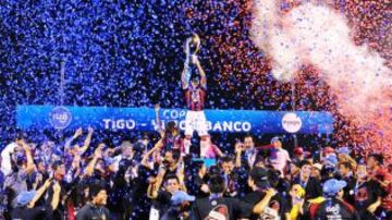 1 de octubre de 1912: Es fundado el club Cerro Porteño. Ha sido campeón 30 veces en Paraguay.