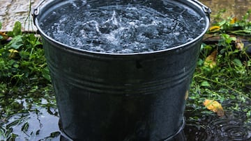 El país que está recomendando a la población tener un cubo con 10 litros de agua: se preparan para lo peor