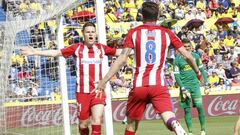 Gameiro y Sa&uacute;l celebran el primer gol. 
 