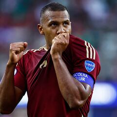 Rondón acecha la historia en la Copa América