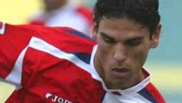 <B>LANZADOS. </B>El Getafe consiguió su segunda victoria a domicilio y es el sorprendente líder de Primera.