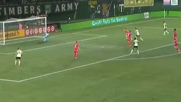 Sigue fuera de la Roja de Gareca, pero no para de hacer goles: ¡doblete!