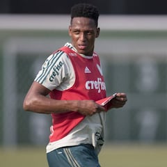 Palmeiras: "No hay una oferta oficial del Barça por Yerry Mina"