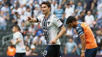 MEX9631. MONTERREY (MÉXICO), 26/07/2022.- Stefan Medina de Monterrey celebra un gol ante Puebla, durante un partido de la jornada 5 del torneo Apertura 2022 de la Liga MX, disputado en el estadio BBVA, en Monterrey (México). EFE/ Antonio Ojeda