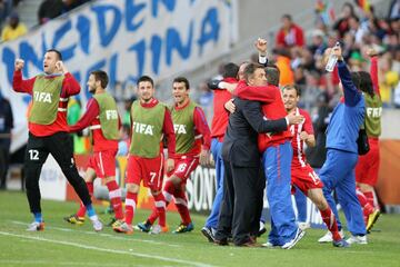 Nombrado seleccionador serbio, llevó a la selección a disputar el Mundial de Sudáfrica 2010, pero los malos resultados le condenaron al despido.