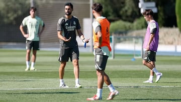 Álvaro Arbeloa, flamante entrenador del Real Madrid Castilla, en su primer entrenamiento al frente del filial blanco.