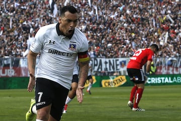 Colo Colo - Universidad de Chile en imágenes