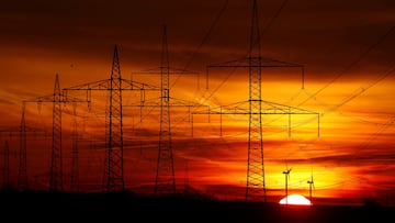 Este verano se han registrado altas temperaturas que han afectado el bolsillo de los estadounidenses por un aumento en la electricidad.