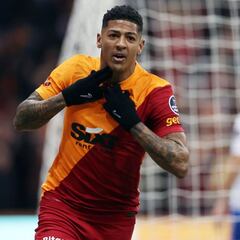 Van Aanholt apuntala la escalada del Galatasaray en Turquía
