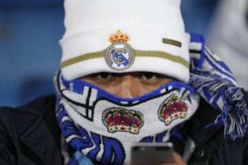 Bufandas y gorros para combatir el frío invernal.