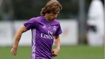 Modric da un paso más en su recuperación: ya toca balón