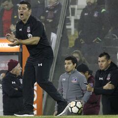 Héctor Tapia aplaude la llegada de Barrios como refuerzo albo