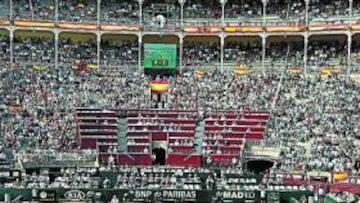 <b>ISIDRADA DE TENIS. </b>La Davis, el torneo de la Ensaladera, puso Las Ventas a rebosar, como en los grandes carteles de la isidrada taurina. Al servicio, un madrileño: Verdasco.