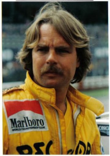 Keke Rosberg tras su retirada compitió en la DTM, una competición de turismos alemanes. Competía con un Opel Corsa.