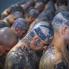 Los duros comentarios de Petro a Bukele por megacárcel en El Salvador