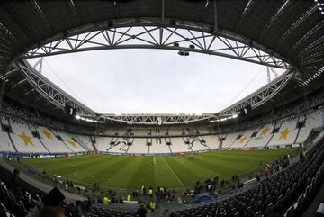 02/04/18 PREVIA CHAMPIONS LEAGUE 
 PARTIDO CUARTOS IDA JUVENTUS STADIUM 
 JUVENTUS - REAL MADRID 
 ENTRENAMIENTO PANORAMICA VISTA GENERAL GRUPO