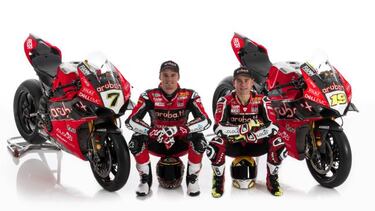 Bautista lidera el asalto de Ducati con la tetracilíndrica