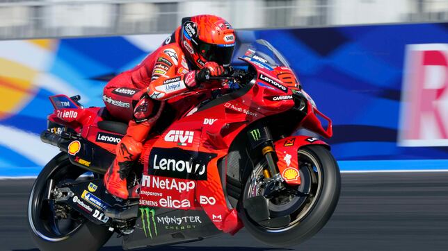 Márquez va por delante de la armada italiana