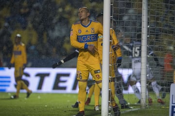 Un partido muy disputado fue el que se vivió en el Estadio Universitario. Te presentamos las majores imágenes que dejó el primer capítulo de la final.